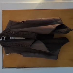 NWT Fall/winter vest Au Lieu